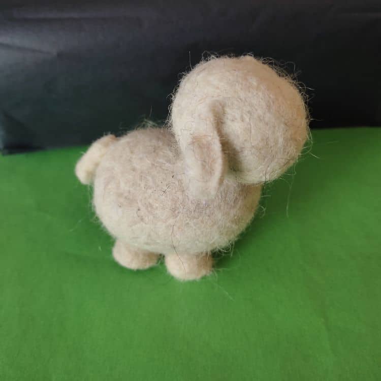 mouton décoratif en feutre de laine